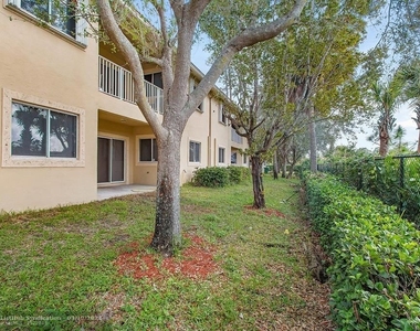 8460 Nw 40th St - Photo Thumbnail 12