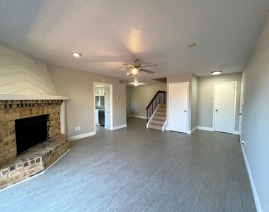 4233 Madera Road - Photo Thumbnail 24