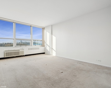 4800 S Chicago Beach Drive - Photo Thumbnail 7