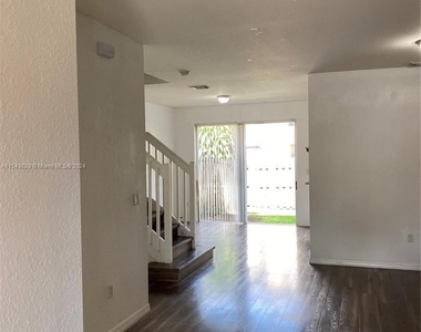 15297 Sw 119 Ter - Photo Thumbnail 1