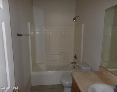 541 N Mercado Street - Photo Thumbnail 10