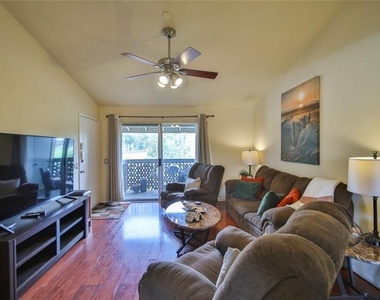 23254 Orange Avenue - Photo Thumbnail 5