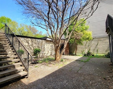 425 Hawthorne Street - Photo Thumbnail 0