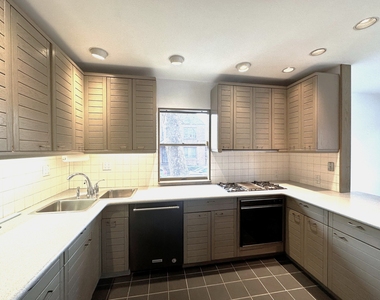66-5 Dartmouth Street - Photo Thumbnail 1