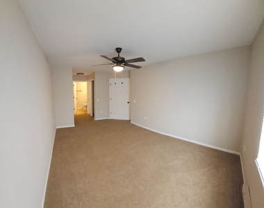 1565-1589 W Portview Drive - Photo Thumbnail 11