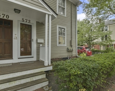 572 Franklin - Photo Thumbnail 26