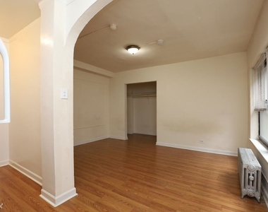 5417 N. Kenmore, Unit C604 - Photo Thumbnail 4