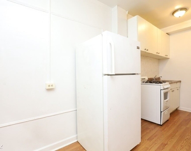 5417 N. Kenmore, Unit C604 - Photo Thumbnail 1