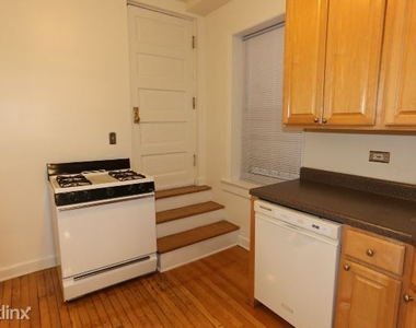 2315 N. Greenview, Unit F-7 - Photo Thumbnail 2