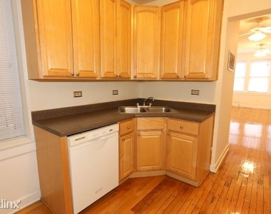 2315 N. Greenview, Unit F-7 - Photo Thumbnail 1