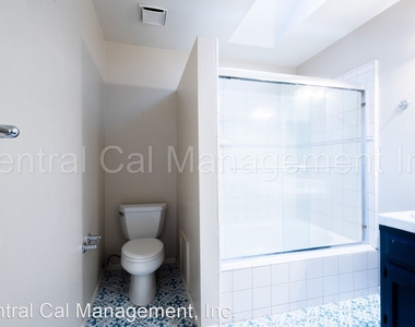 2316 Gosford Rd, Apt J - Photo Thumbnail 16