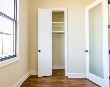 565 Evergreen Avenue - Photo Thumbnail 5