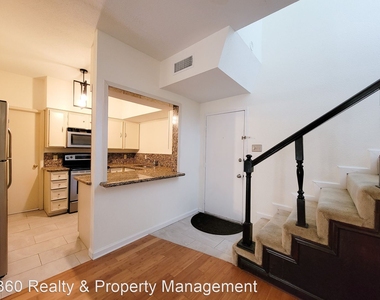 10811 W Richmond Avenue #47 - Photo Thumbnail 2