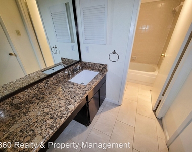 10811 W Richmond Avenue #47 - Photo Thumbnail 22