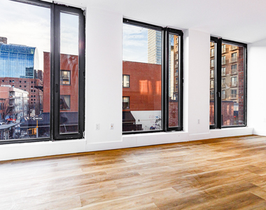 303 Wythe Avenue - Photo Thumbnail 1