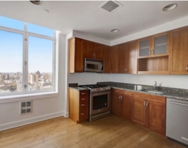 455 Central Park West - Photo Thumbnail 2