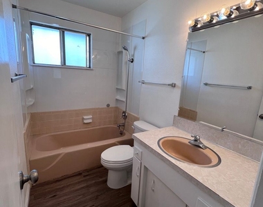 3510 Bechelli Ln - Photo Thumbnail 9