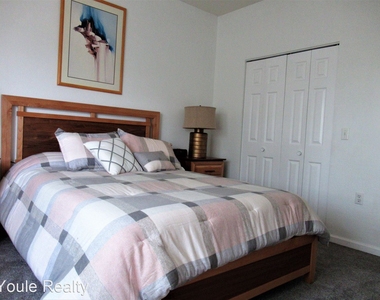 4545 Wheaton Dr Unit E200 - Photo Thumbnail 23