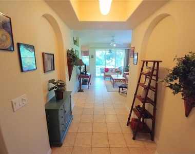 4215 Vicenza Drive - Photo Thumbnail 20