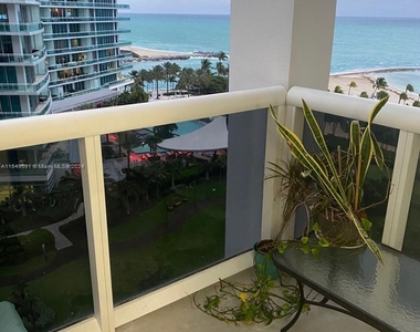 10275 Collins Ave - Photo Thumbnail 2