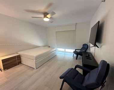 8855 Collins Ave - Photo Thumbnail 13