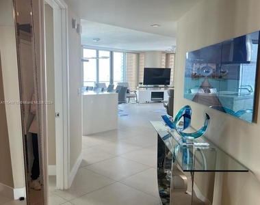 300 Sunny Isles Blvd - Photo Thumbnail 12