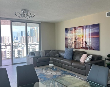 300 Sunny Isles Blvd - Photo Thumbnail 4