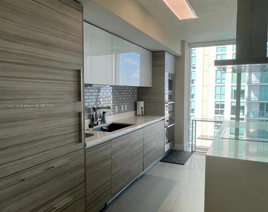 300 Sunny Isles Blvd - Photo Thumbnail 6