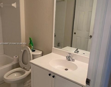 15460 Sw 284th St - Photo Thumbnail 9