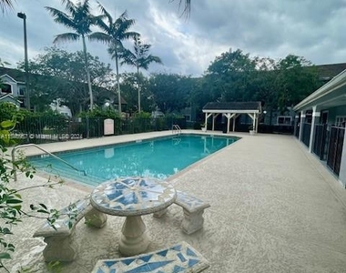 15460 Sw 284th St - Photo Thumbnail 5