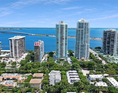 2101 Brickell Ave - Photo Thumbnail 20