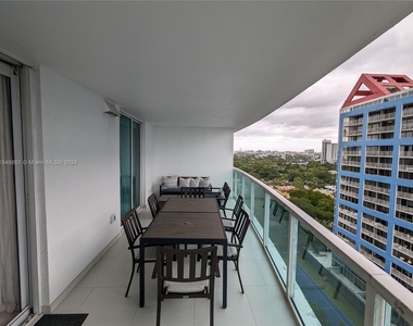 2101 Brickell Ave - Photo Thumbnail 11