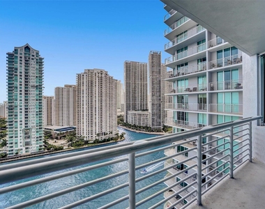 335 S Biscayne Blvd - Photo Thumbnail 0