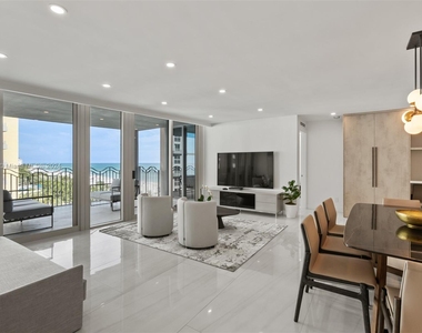 1500 Ocean Dr - Photo Thumbnail 7