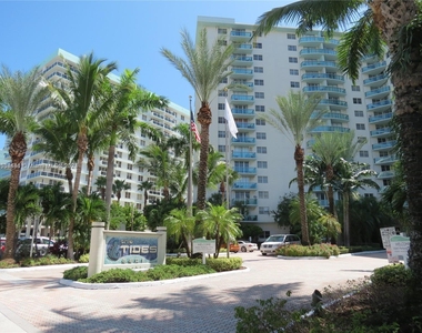 3901 S Ocean Dr - Photo Thumbnail 27