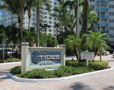 3901 S Ocean Dr - Photo Thumbnail 28