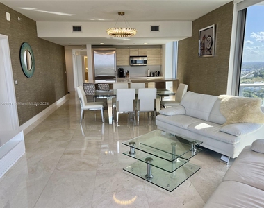 16385 Biscayne Blvd - Photo Thumbnail 26