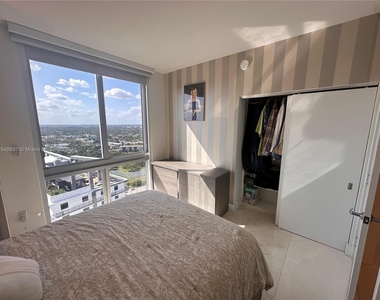 16385 Biscayne Blvd - Photo Thumbnail 11