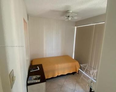 17570 Atlantic Blvd - Photo Thumbnail 7