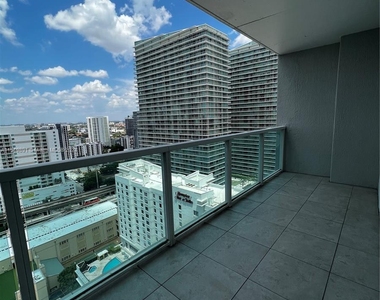 1250 S Miami Ave - Photo Thumbnail 3