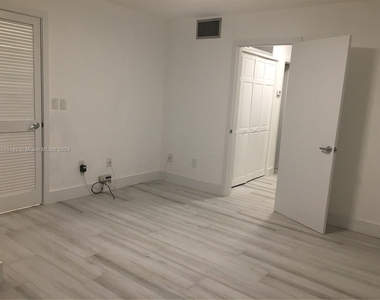 2180 Brickell Ave - Photo Thumbnail 22