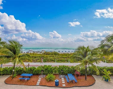 6039 Collins Ave - Photo Thumbnail 20