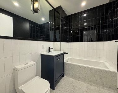 1040 President Street - Photo Thumbnail 5