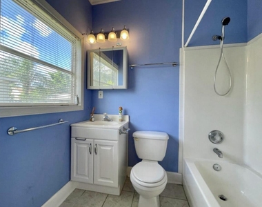 4905 Williams Drive - Photo Thumbnail 16