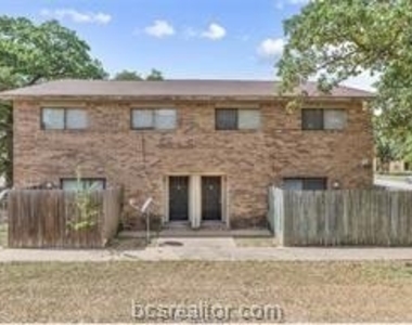 2406 Blanco Drive - Photo Thumbnail 7