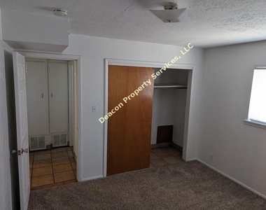 419 Monroe Street Ne - Photo Thumbnail 14