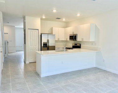 29258 Sw 162 Ct - Photo Thumbnail 3