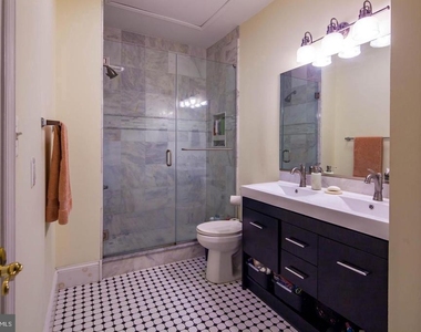 2129 Walnut Street - Photo Thumbnail 2