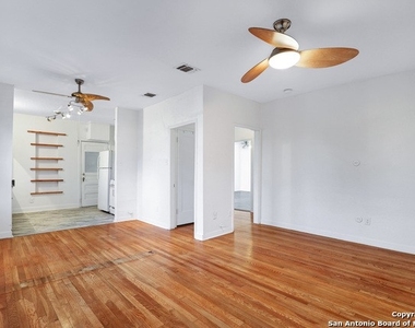 255 Natalen Ave - Photo Thumbnail 5