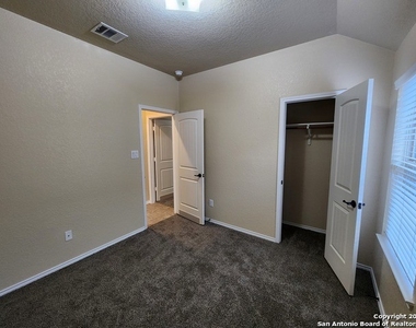 8515 Fess Parker Dr - Photo Thumbnail 13